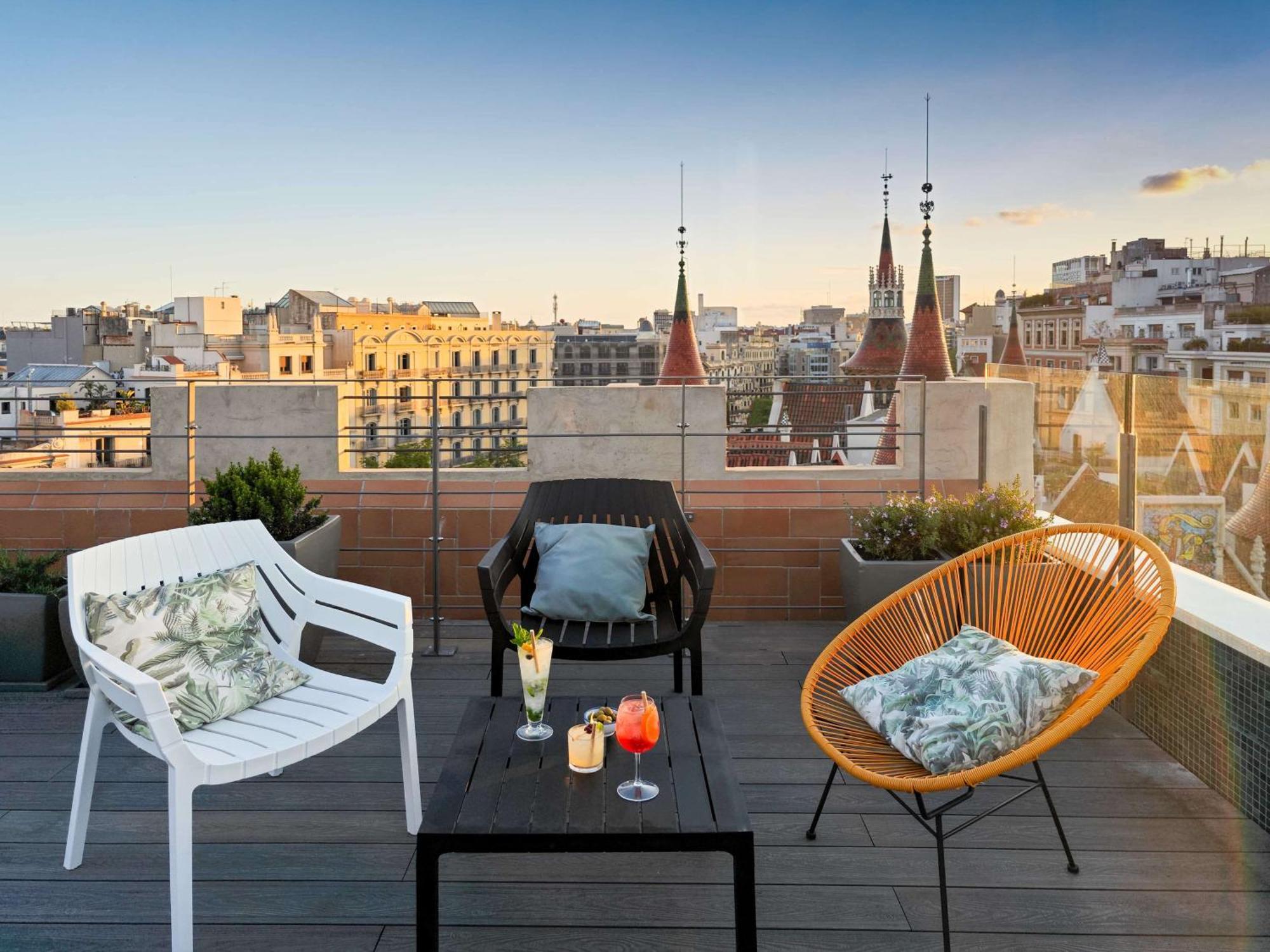 Occidental Diagonal 414 — Photos 2
